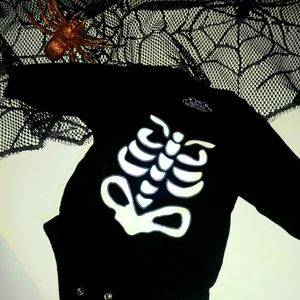 Long sleeve skeleton onesie *glow-in-the-dark*